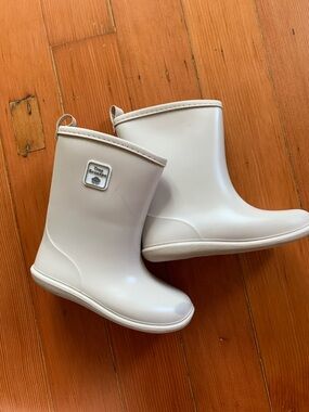 Toddler White Rain Boots - Tree Grandpa